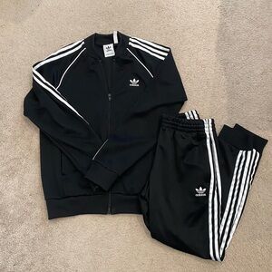 Men’s classic adidas warm-up track suit